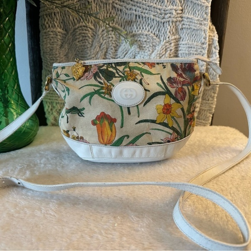 1970’s/1980’s Gucci Flora Crossbody Purse